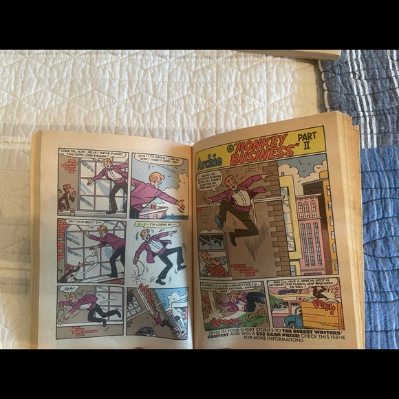 Comic Books The Archie Digest Library - Picture 7 of 8